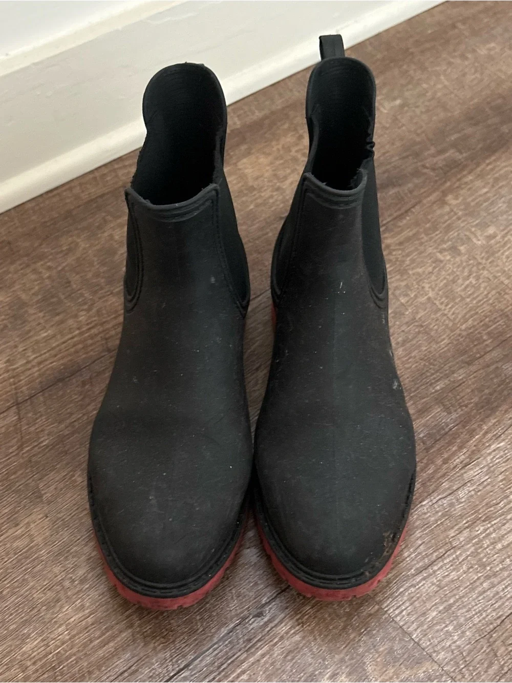 Men's Black Chukka Boots with Red Sole